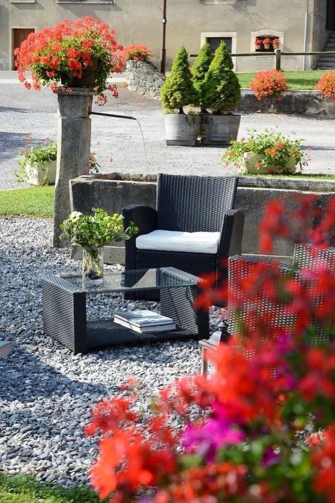 Le Morillon Hotel Exterior foto